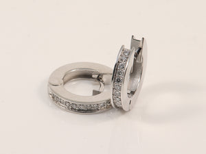 handgearbeitete Weissgoldcreolen mit 0,38 ct. Brillant