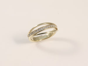 Gelbgoldring mit Brillant