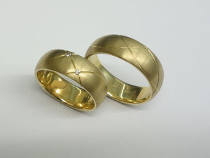 Gelbgoldtrauringe