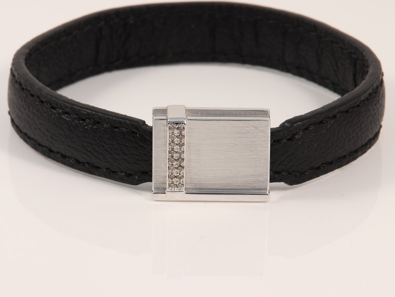 Lederband mit handmontiertem Silberverschluss
